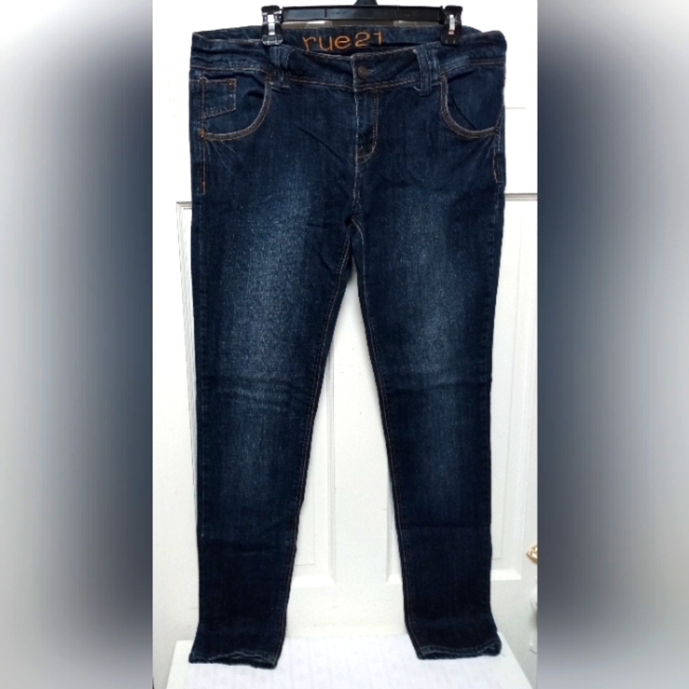 RUE 21 Straight Legs Five Pockets Jeans Size 13/14